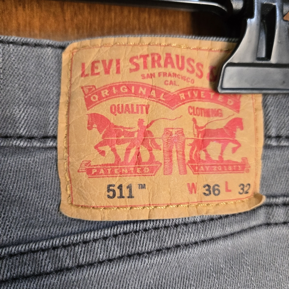 36x32 Levi's Slim Grey Denim Men's Jeans - Picture 3 of 5